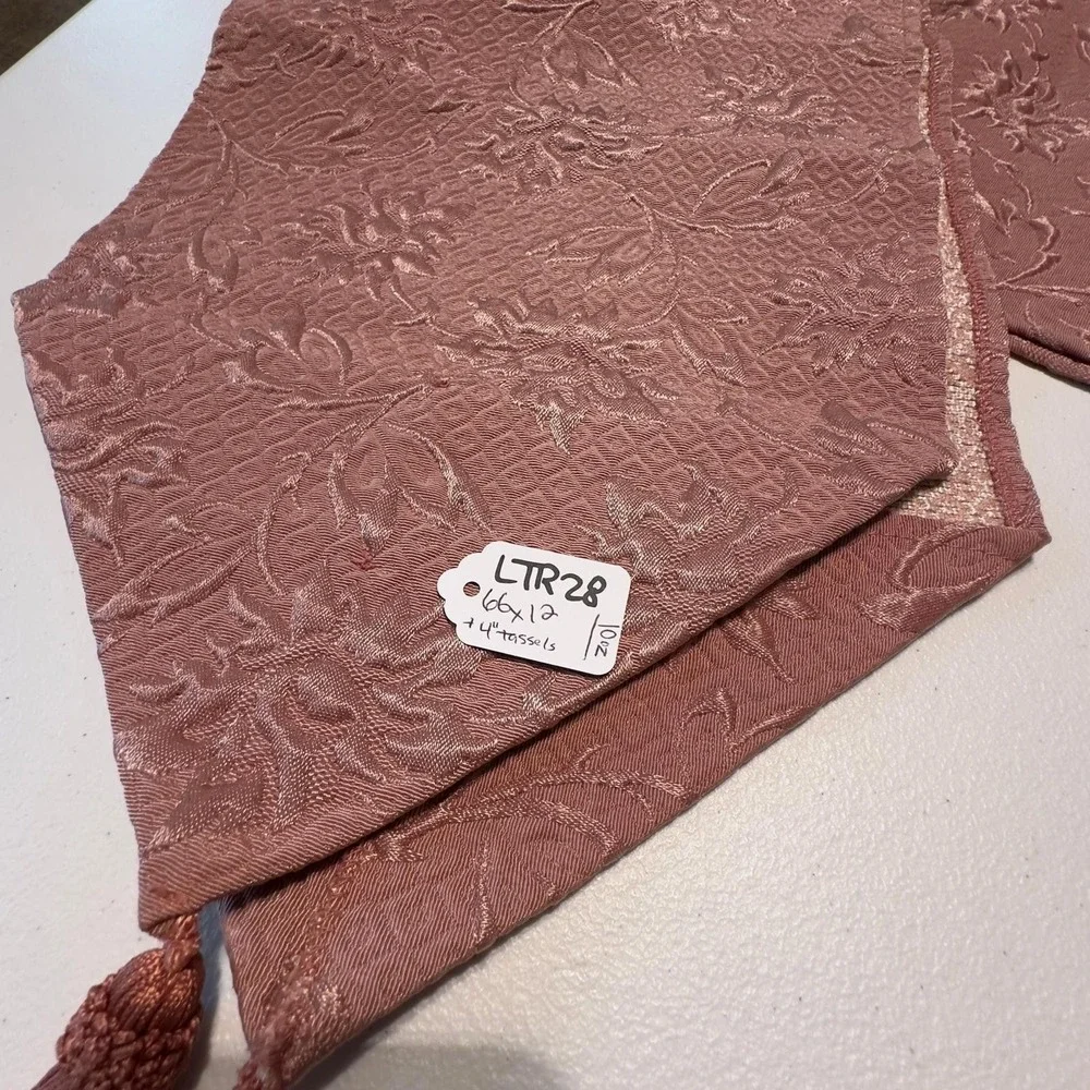 Table‎ runner 66 x 12 – rose tone raised FLORAL print